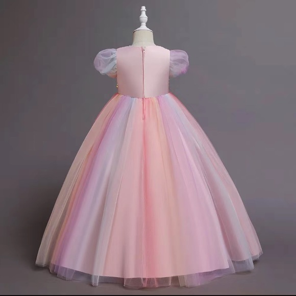 🎉LAST PIECE 🎉Baby girls Mesh Princess Dress, Fly Sleeve Multi Layered dress - Picture 4 of 10